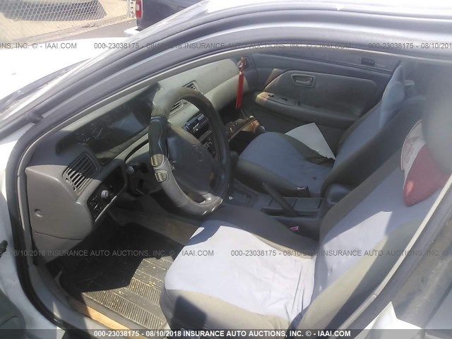 JT2BF22K8W0122690 - 1998 TOYOTA CAMRY CE/LE/XLE 白色 照片 5