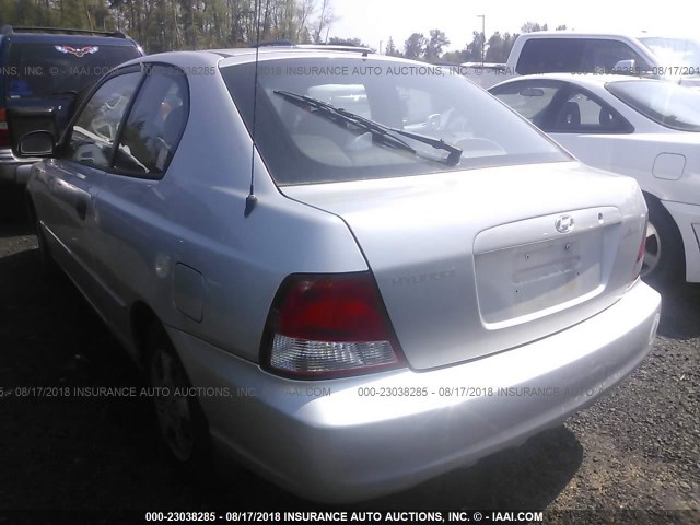 KMHCG35C92U199439 - 2002 HYUNDAI ACCENT GS SILVER photo 3