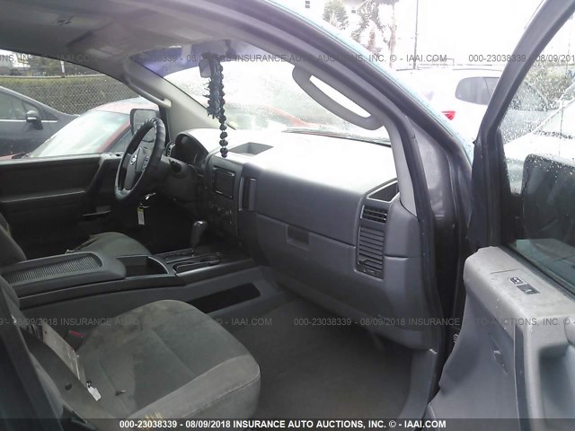 1N6AA07A67N244066 - 2007 NISSAN TITAN XE/SE/LE GREEN photo 5