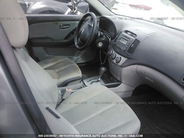 KMHDU4AD9AU060704 - 2010 HYUNDAI ELANTRA BLUE/GLS/SE GRAY photo 5