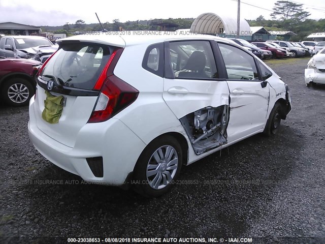 JHMGK5H52GS000102 - 2016 HONDA FIT LX WHITE photo 4