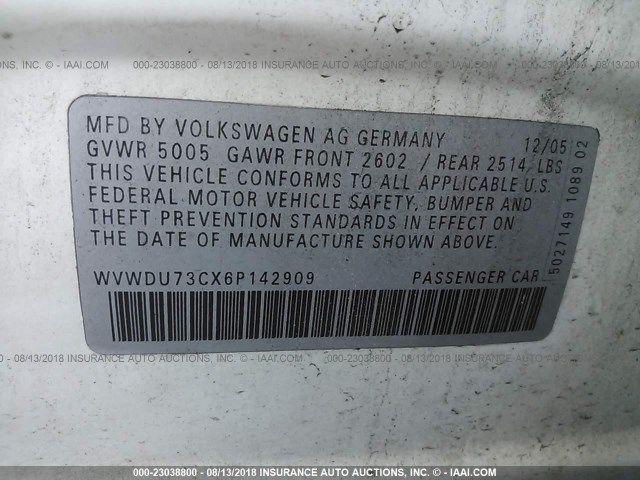 WVWDU73CX6P142909 - 2006 VOLKSWAGEN PASSAT 3.6L 4MOTION SPORT WHITE photo 9