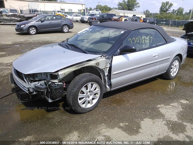 1C3EL75R96N177563 - 2006 CHRYSLER SEBRING GTC SILVER photo 2