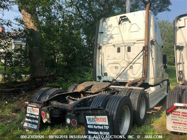 1FUJGLDR6ALAP1080 - 2010 FREIGHTLINER CASCADIA 125  WHITE photo 4