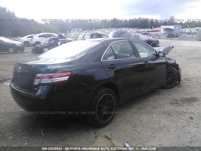 4T1BF3EK6BU126485 - 2011 TOYOTA CAMRY SE/LE/XLE შავი ფოტო 4