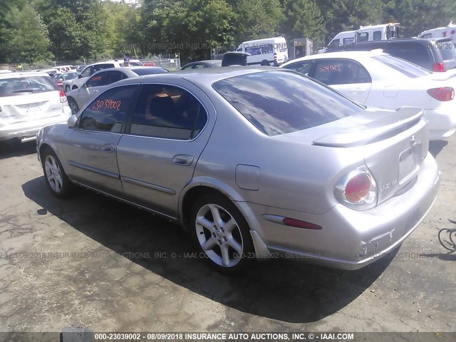 JN1DA31A72T000797 - 2002 NISSAN MAXIMA GLE/SE GRAY photo 3