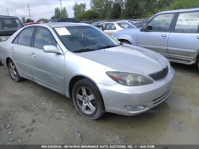 4T1BE32K13U136043 - 2003 TOYOTA CAMRY LE/XLE/SE 银色 照片 1