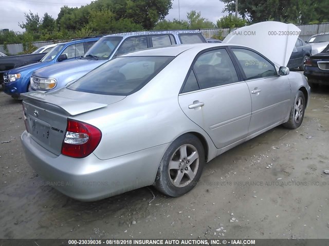 4T1BE32K13U136043 - 2003 TOYOTA CAMRY LE/XLE/SE 银色 照片 4