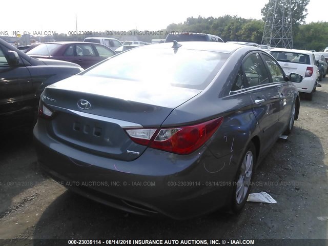 5NPEC4AC5BH123148 - 2011 HYUNDAI SONATA SE/LIMITED GRAY photo 4