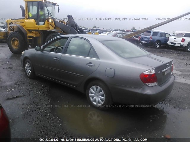 4T1BE32KX5U563840 - 2005 TOYOTA CAMRY LE/XLE/SE Qəhvəyi foto 3