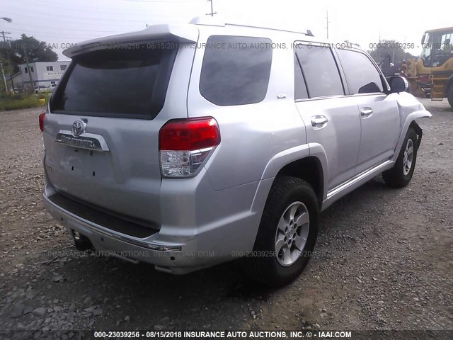 JTEBU5JRXB5034892 - 2011 TOYOTA 4RUNNER SR5/LIMITED/TRAIL GRAY photo 4