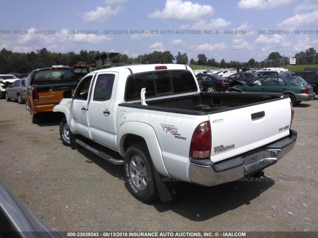 5TELU42N46Z210188 - 2006 TOYOTA TACOMA DOUBLE CAB WHITE photo 3