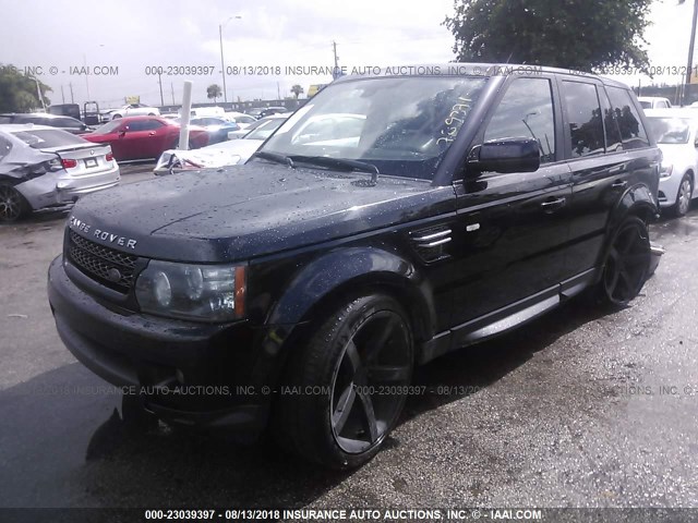 SALSF2D49DA789371 - 2013 LAND ROVER RANGE ROVER SPORT HSE BLACK photo 2