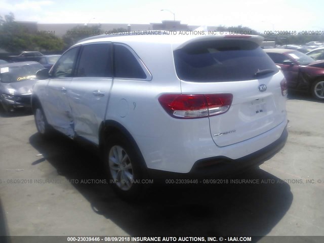 5XYPG4A36GG138480 - 2016 KIA SORENTO LX/L WHITE photo 3