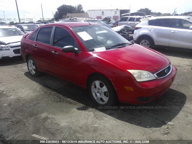 1FAFP34N07W311647 - 2007 FORD FOCUS ZX4/S/SE/SES RED photo 1