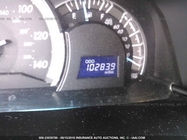 4T1BF1FK7EU407413 - 2014 TOYOTA CAMRY L/SE/LE/XLE 银色 照片 7