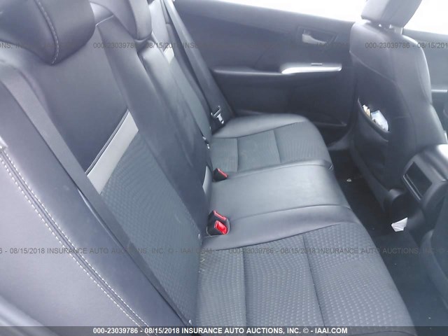 4T1BF1FK7EU407413 - 2014 TOYOTA CAMRY L/SE/LE/XLE 银色 照片 8