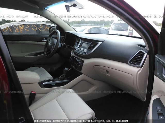 KM8J33A20GU209086 - 2016 HYUNDAI TUCSON LIMITED/SPORT AND ECO/SE MAROON photo 5