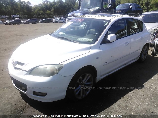 JM1BK344761413134 - 2006 MAZDA 3 HATCHBACK WHITE photo 2