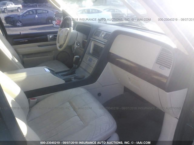 5LMFU27R13LJ39158 - 2003 LINCOLN NAVIGATOR BLACK photo 5