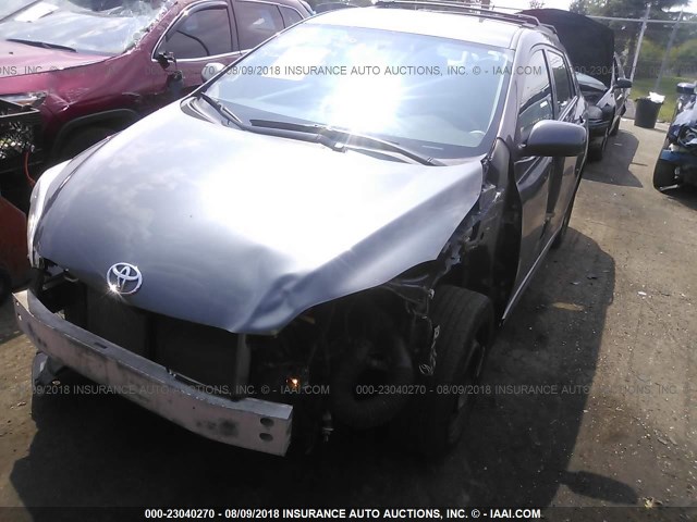 2T1KU4EE5AC323377 - 2010 TOYOTA COROLLA MATRIX  GRAY photo 2