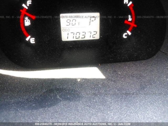 2T1KU4EE5AC323377 - 2010 TOYOTA COROLLA MATRIX  GRAY photo 7