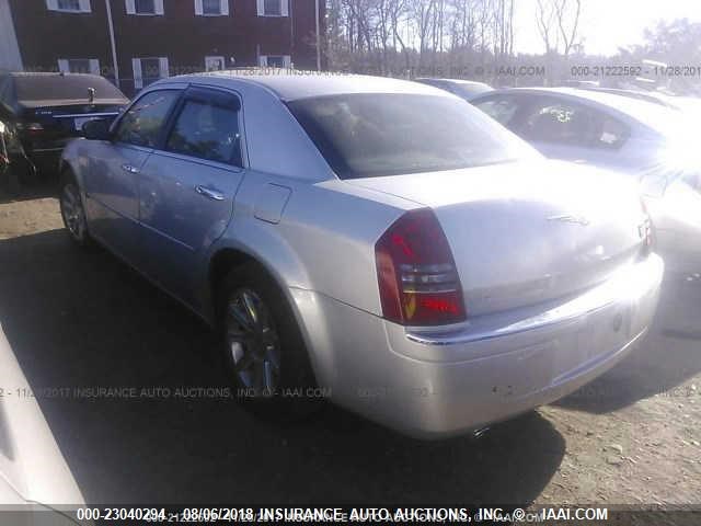 2C3JA63H85H525479 - 2005 CHRYSLER 300C SILVER photo 3