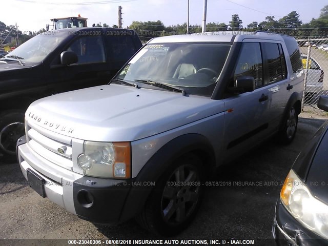 SALAF25455A313338 - 2005 LAND ROVER LR3 HSE SILVER photo 2