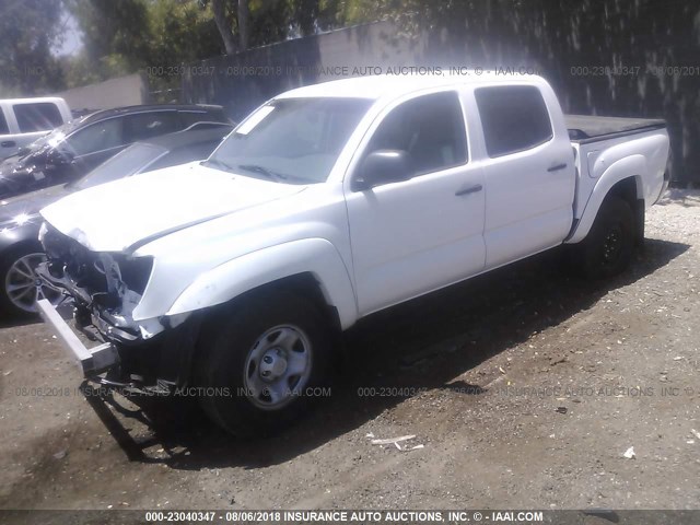 5TFJX4GN7FX048586 - 2015 TOYOTA TACOMA DOUBLE CAB PRERUNNER WHITE photo 2