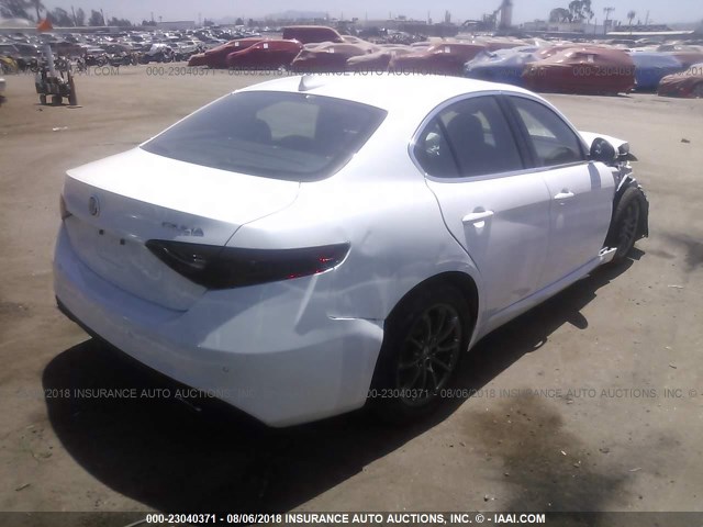 ZARFAEBN7J7564238 - 2018 ALFA ROMEO GIULIA WHITE photo 4