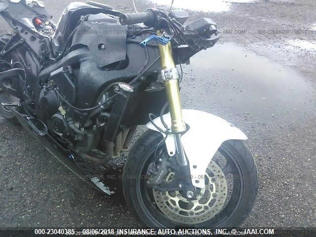 JH2PC37126M302856 - 2006 HONDA CBR600 RR WHITE photo 6