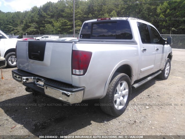 1N6BA07C98N348624 - 2008 NISSAN TITAN XE/SE/LE/PRO-4X SILVER photo 4