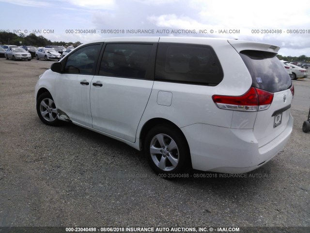 5TDKA3DC7CS013762 - 2012 TOYOTA SIENNA LE WHITE photo 3