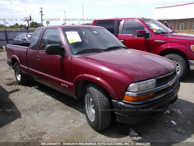 1GCCS19W528244896 - 2002 CHEVROLET S TRUCK S10 RED photo 1