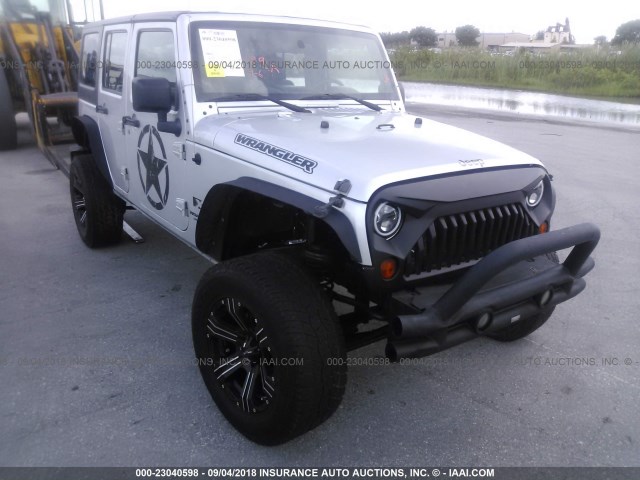 1J4GB39188L508632 - 2008 JEEP WRANGLER UNLIMITE  SILVER photo 1