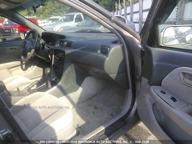 4T1BG22K01U049963 - 2001 TOYOTA CAMRY CE/LE/XLE 棕色 照片 5