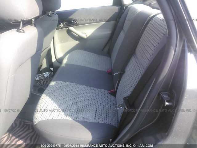 1FAHP34N07W350747 - 2007 FORD FOCUS ZX4/S/SE/SES 灰色 照片 8