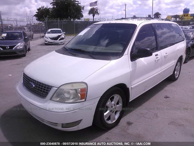 2FMZA52205BA11422 - 2005 FORD FREESTAR SEL WHITE photo 2