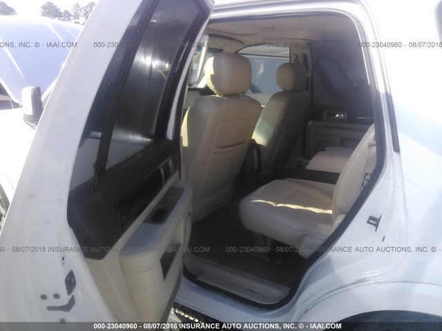 5LMFU27R53LJ38403 - 2003 LINCOLN NAVIGATOR WHITE photo 8