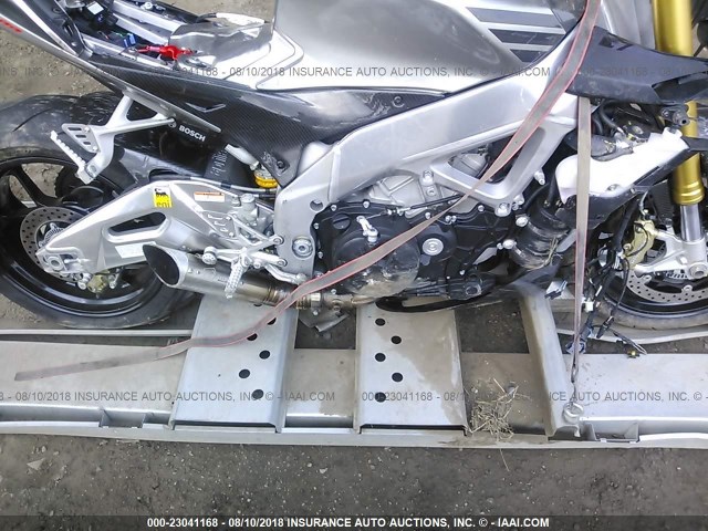 ZD4TYU000GS000287 - 2016 APRILIA TUONO V4 1100 RR GRAY photo 8