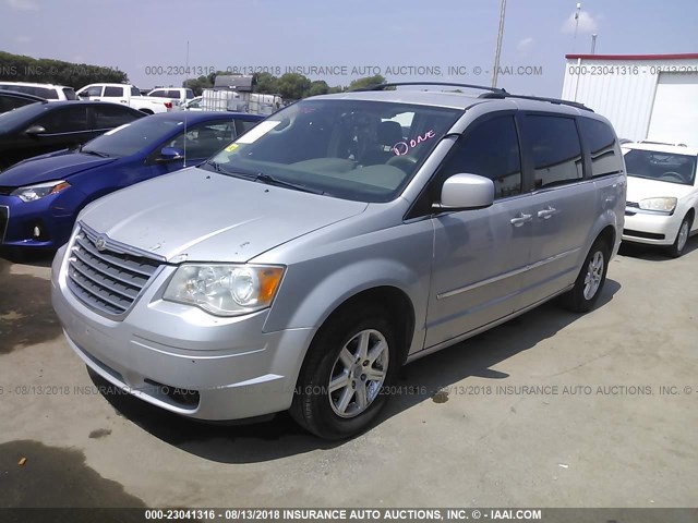2A8HR54189R673770 - 2009 CHRYSLER TOWN & COUNTRY TOURING SILVER photo 2