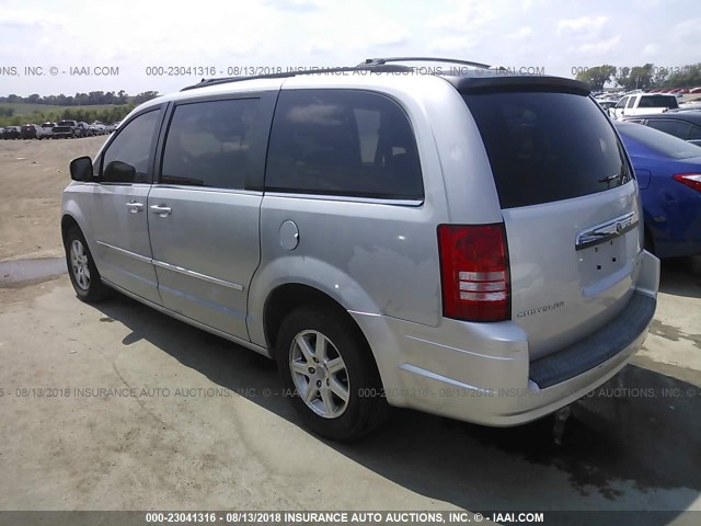 2A8HR54189R673770 - 2009 CHRYSLER TOWN & COUNTRY TOURING SILVER photo 3