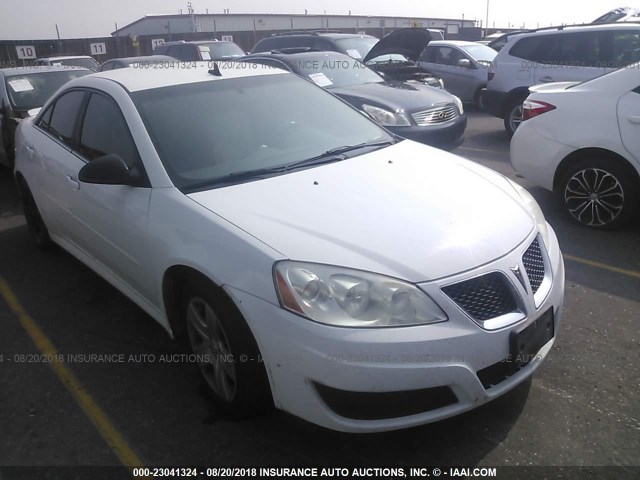 1G2ZA5E03A4145767 - 2010 PONTIAC G6 WHITE photo 1