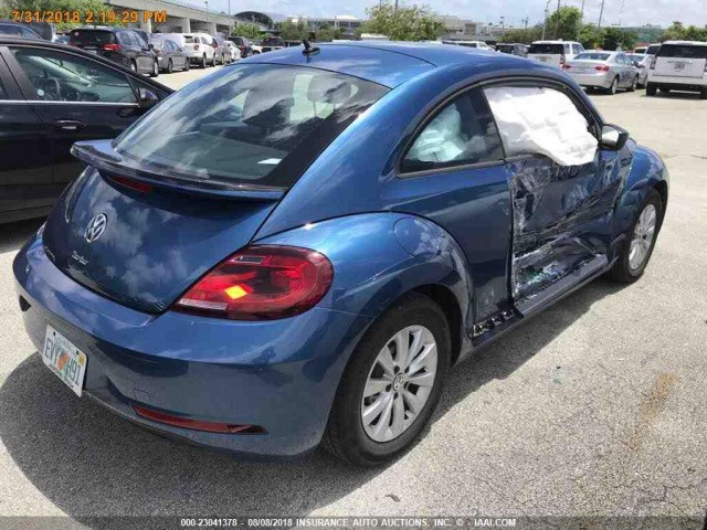 3VWFD7AT3JM708075 - 2018 VOLKSWAGEN BEETLE S/COAST BLUE photo 15