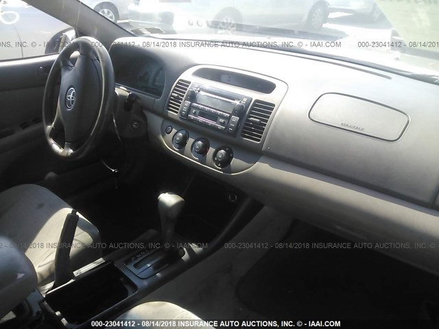 JTDBE32K420089682 - 2002 TOYOTA CAMRY LE/XLE/SE Qızıl foto 5