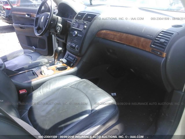 5GZEV23727J154532 - 2007 SATURN OUTLOOK XR თეთრი ფოტო 5