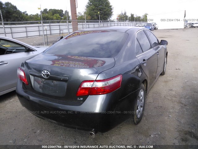4T1BE46K67U646345 - 2007 TOYOTA CAMRY NEW GENERAT CE/LE/XLE/SE GRAY photo 4