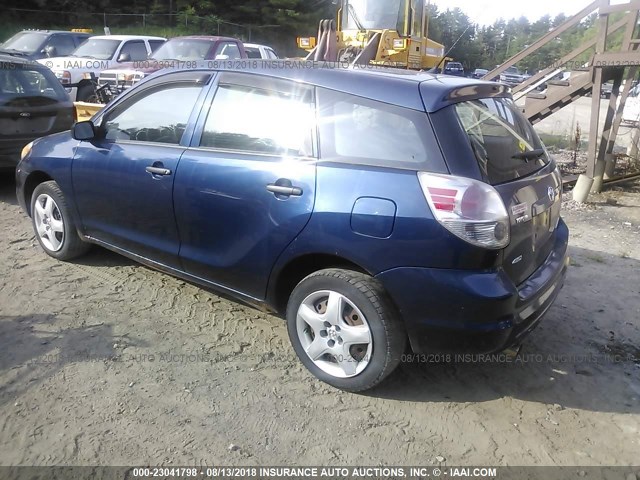 2T1LR32E55C341887 - 2005 TOYOTA COROLLA MATRIX XR BLUE photo 3