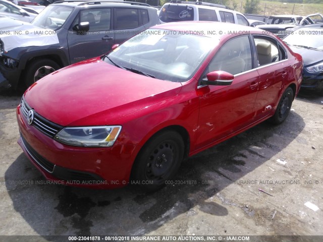 3VWDP7AJ0DM266793 - 2013 VOLKSWAGEN JETTA SE RED photo 2