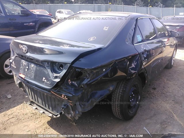 4T1BF1FK8HU616180 - 2017 TOYOTA CAMRY LE/XLE/SE/XSE BLACK photo 4